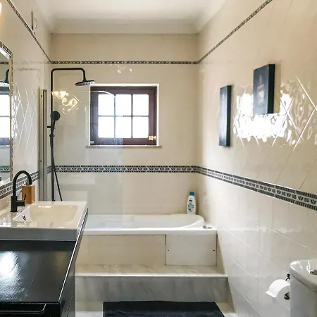 Bed & Breakfast The Far End Surf House - Surf & Yoga Holidays Lourinhã