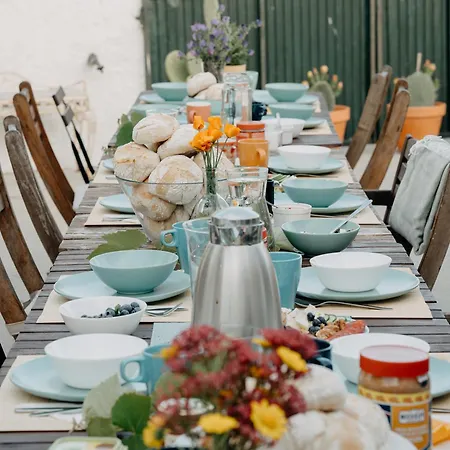 The Far End Surf House - Surf & Yoga Holidays Bed & Breakfast Lourinhã