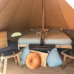 Alojamento de Acomodação e Pequeno-almoço The Far End Surf House - Surf & Yoga Holidays Lourinhã