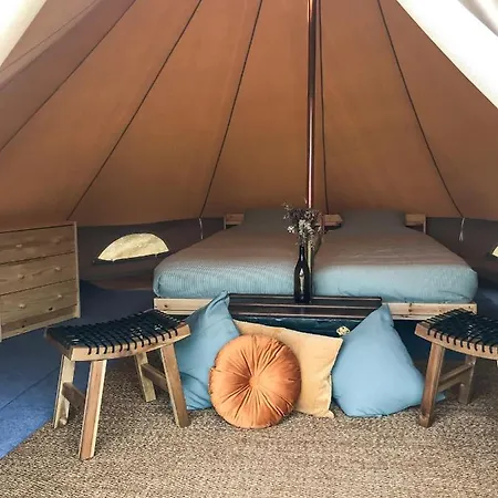 The Far End Surf House - Surf & Yoga Holidays Bed & Breakfast Lourinhã
