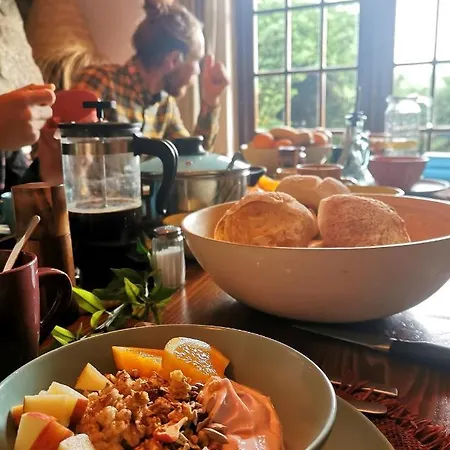 The Far End Surf House - Surf & Yoga Holidays