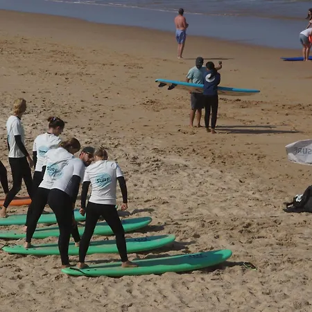 The Far End Surf House - Surf & Yoga Holidays * Лориньян