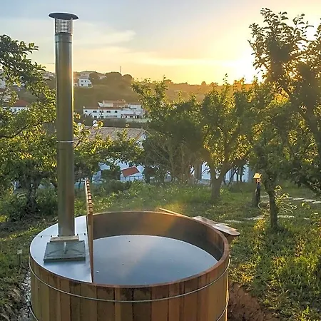 The Far End Surf House - Surf & Yoga Holidays Bed & Breakfast