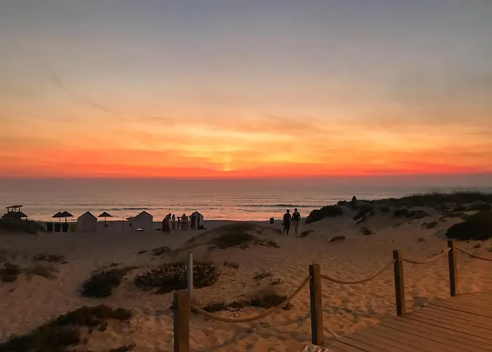 Bed & Breakfast The Far End Surf House - Surf & Yoga Holidays Lourinhã